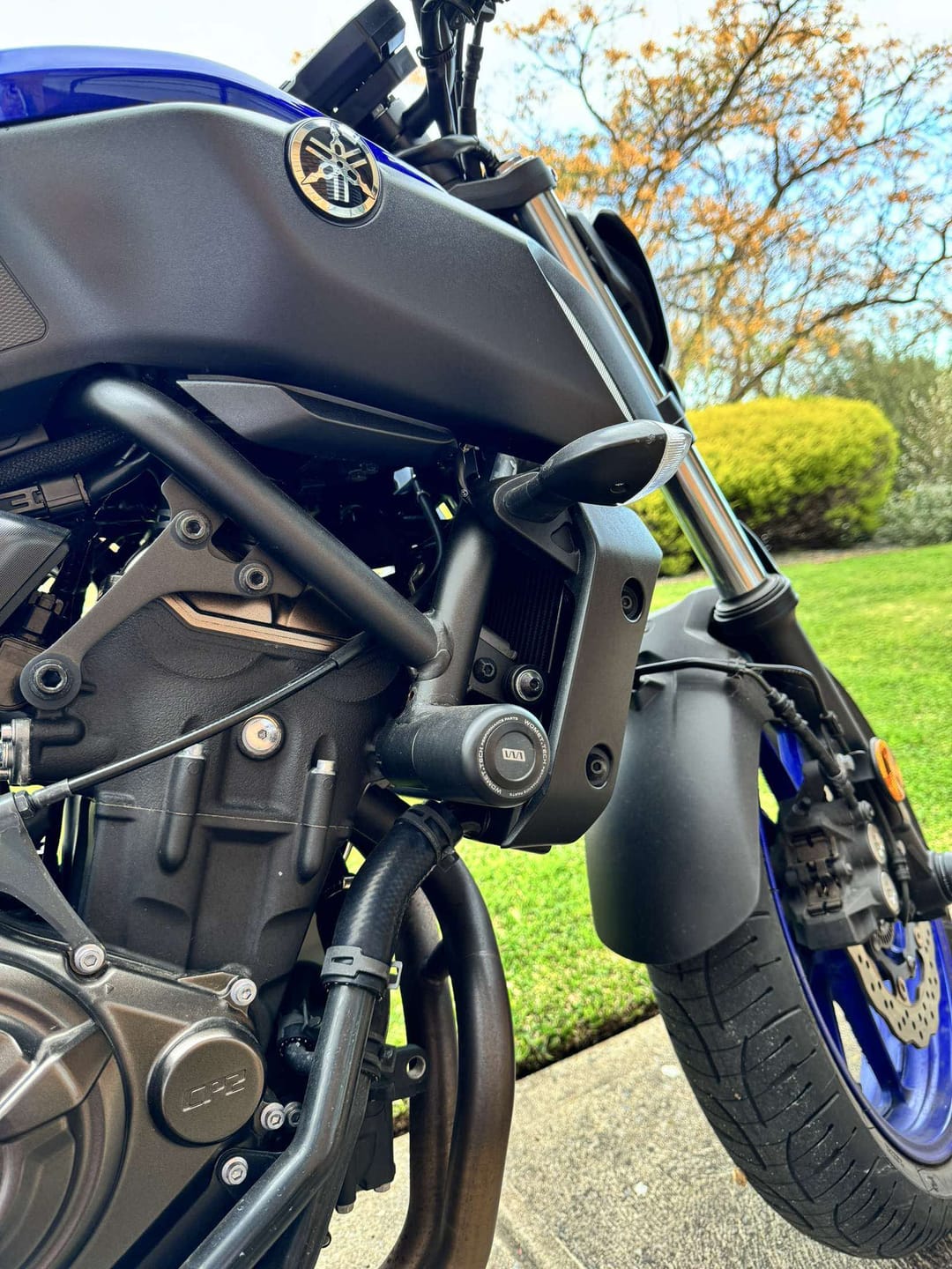 Customer photo review of Crash Pads / Frame Sliders for Yamaha R7 / MT07 & XSR700 (Standard Line)