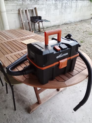Customer photo review of Aspirateur 15L Evolution R15VAC pour déchets secs et humides