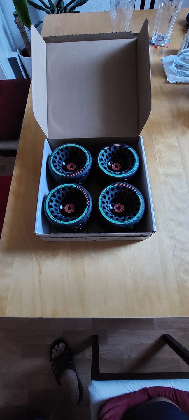 Customer photo review of Meepo Cyclone 110s Ultra Comfort High Grip Street Wheels - Belt/Direct Drive ONLY