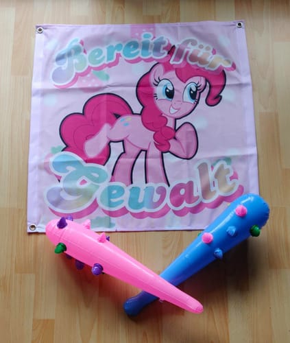 Customer photo review of Fahne inkl. Druck