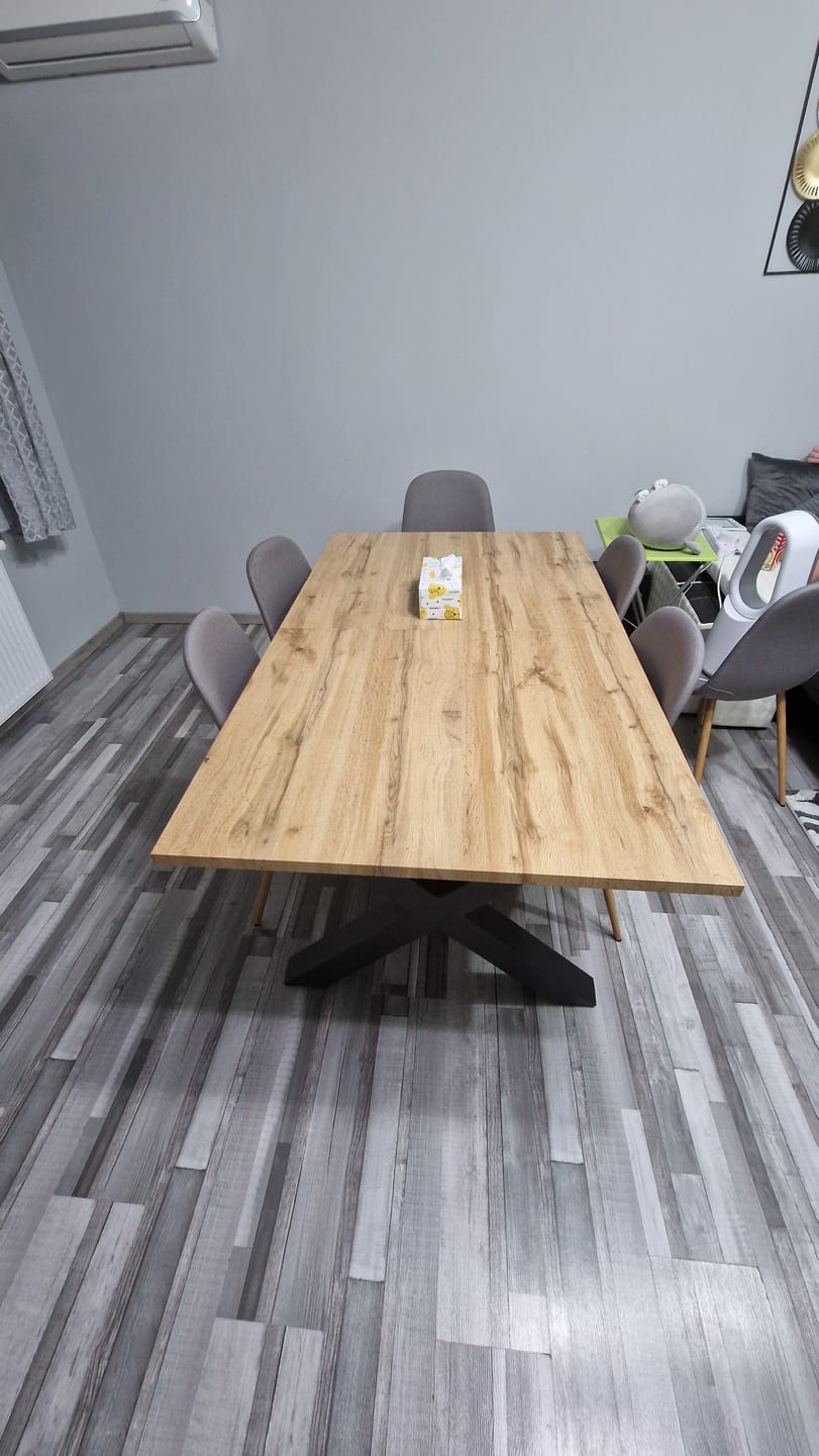 Customer photo review of Masa extensibila XAVIERO II, stejar artisan/negru mat, 160-240x90x76 cm