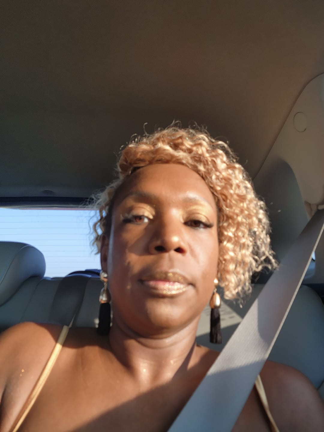 Customer photo review of Onyx Human Hair Weave - ITALIAN CURLY 10-18"