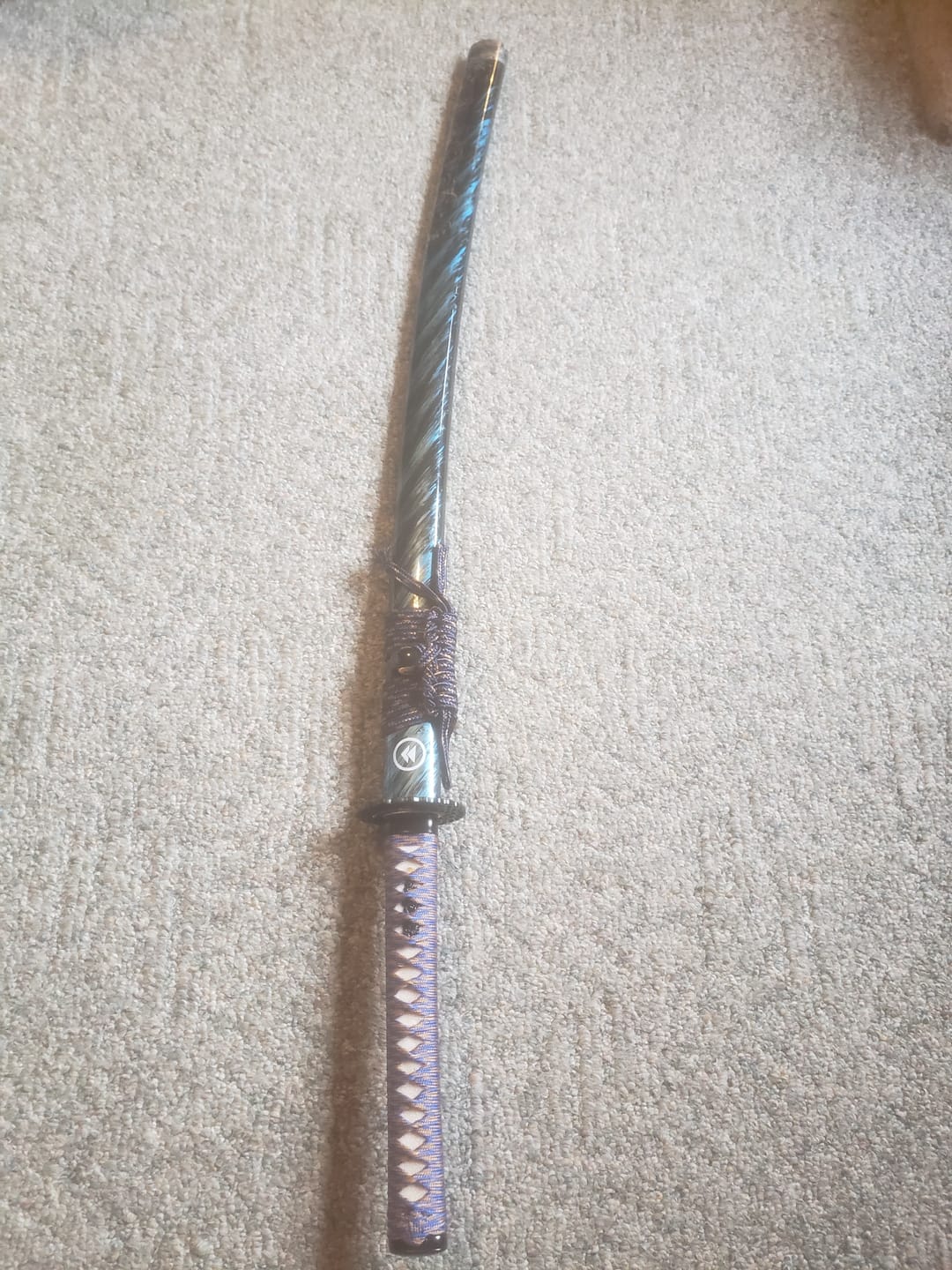 Customer photo review of The Doragon suparo Handmade Katana Extra Sharp Spring Steel Unokubi-Zukuri