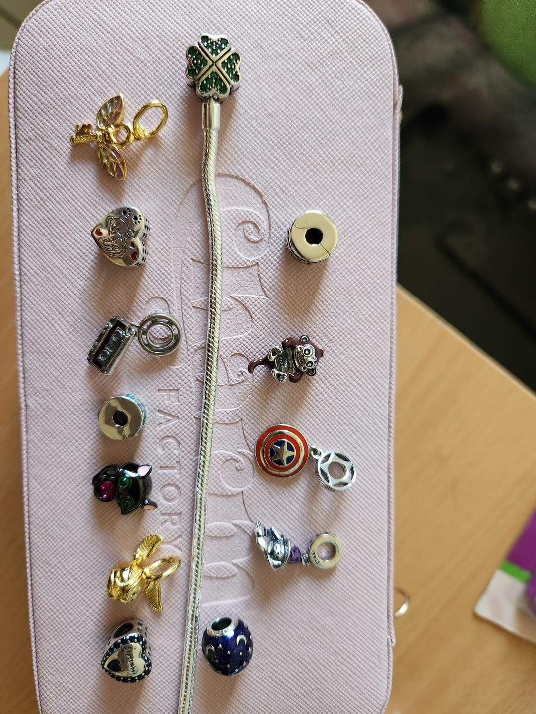 Customer photo review of Pulsera Trebol de la Buena Suerte