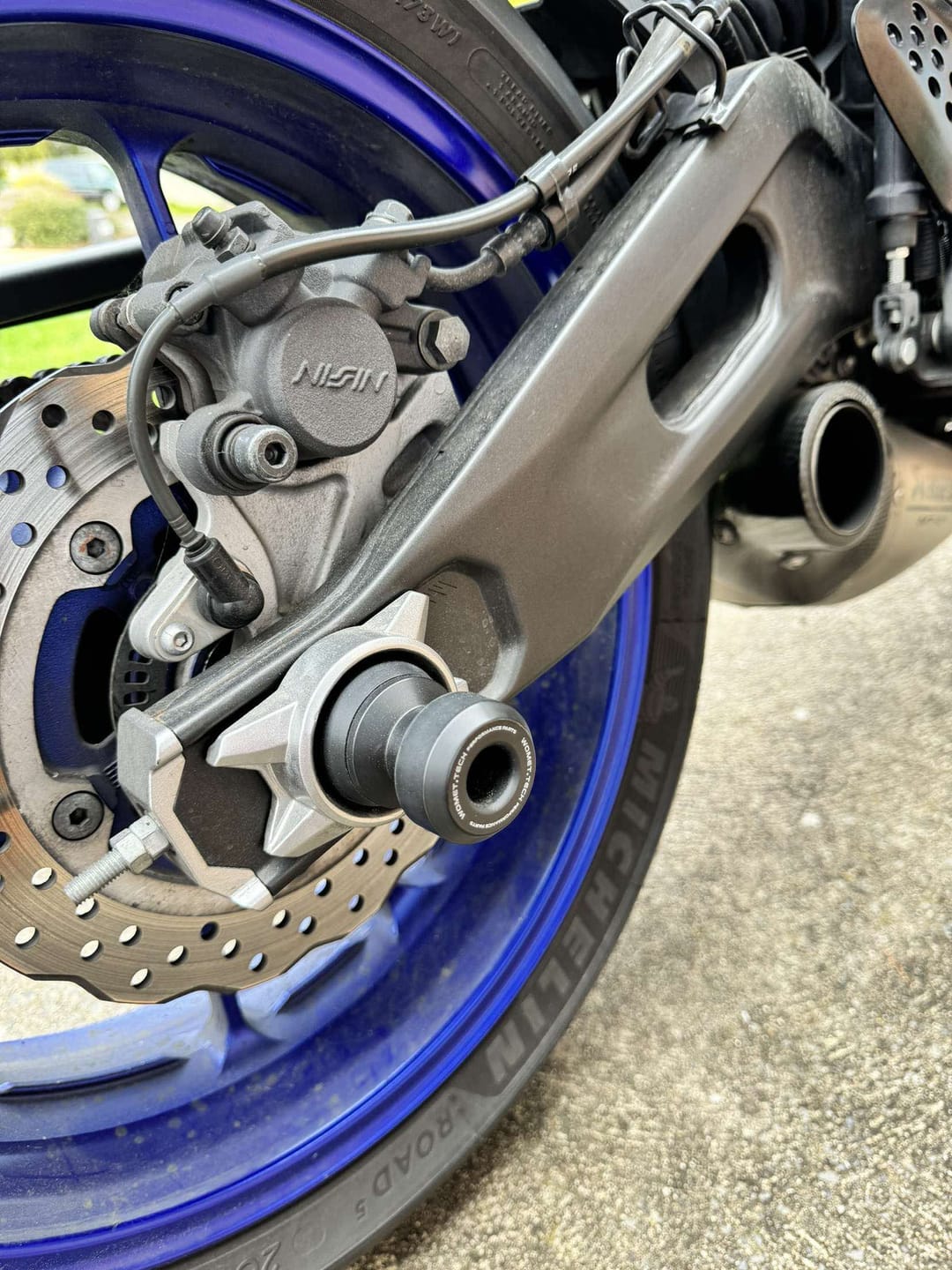 Customer photo review of Rear Axle Sliders for Yamaha R7 / MT07 / XSR700