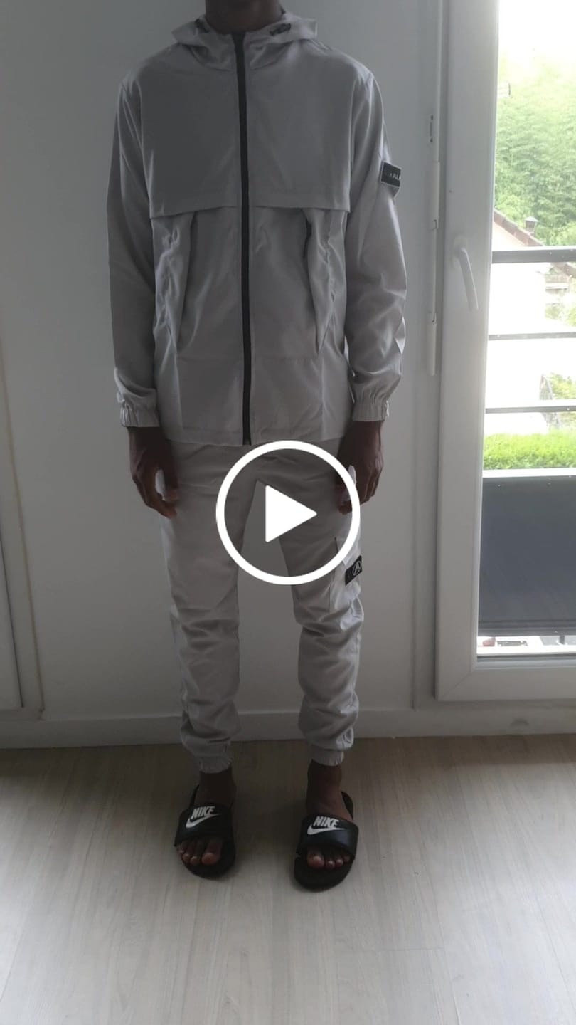 Customer video review of SURVÊTEMENT ALPHA ENFANT VESTE ET PANTALON - GRIS