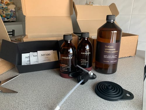Customer photo review of Kit Profumo igienizzante tessuti e ambienti 300ml + 1 Litro
