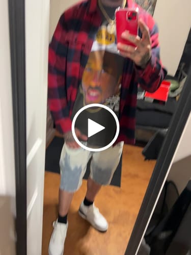 Customer video review of "The Black Mamba" Kobe T-Shirt