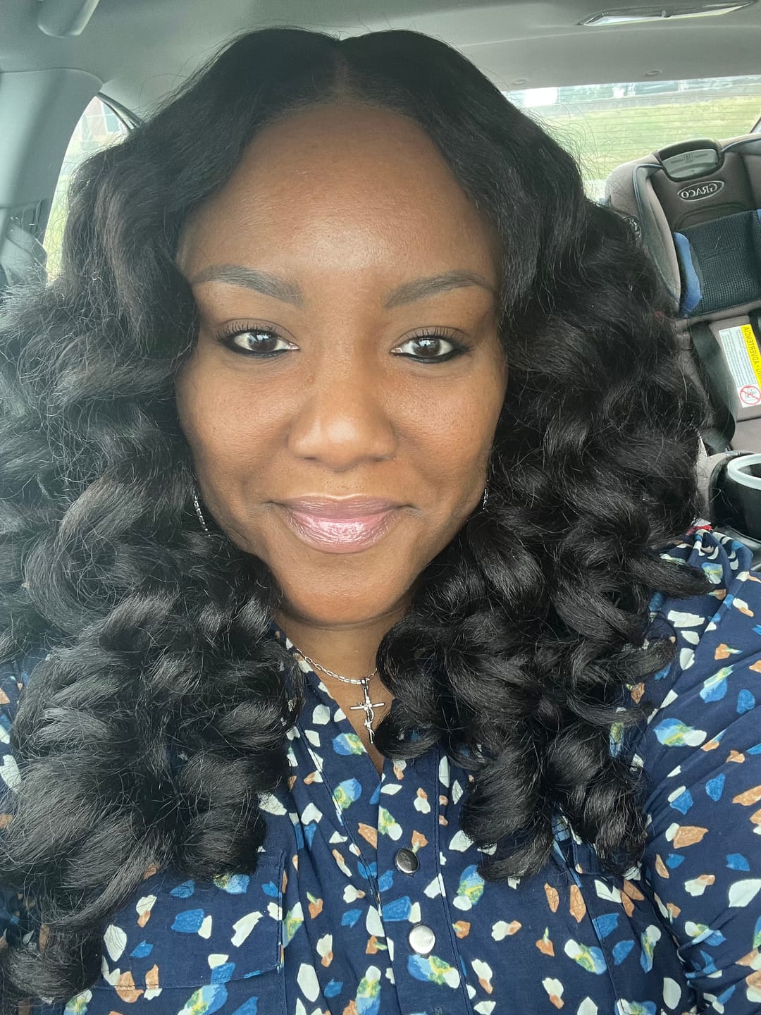 Customer photo review of Sensationnel Curls Kinks & Co Glueless Textured HD Lace Front Wig - Y-PART KINKY WAND CURL 20" - Kinky Edges