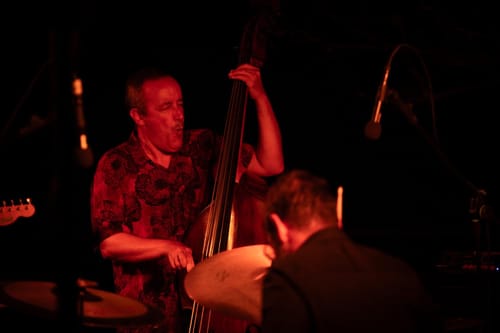 Customer photo review of Chemise décontractée à manches courtes boutonnée à fleurs rétro pour hommes