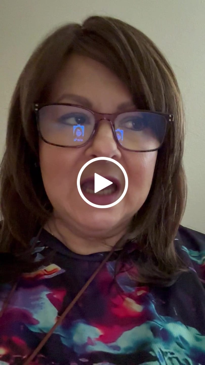 Customer video review of Freetress Fullcap Band Wig NEW YORK GIRL