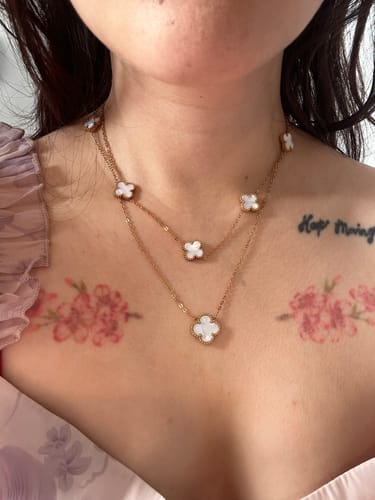 Customer photo review of The 7 Clover Necklace