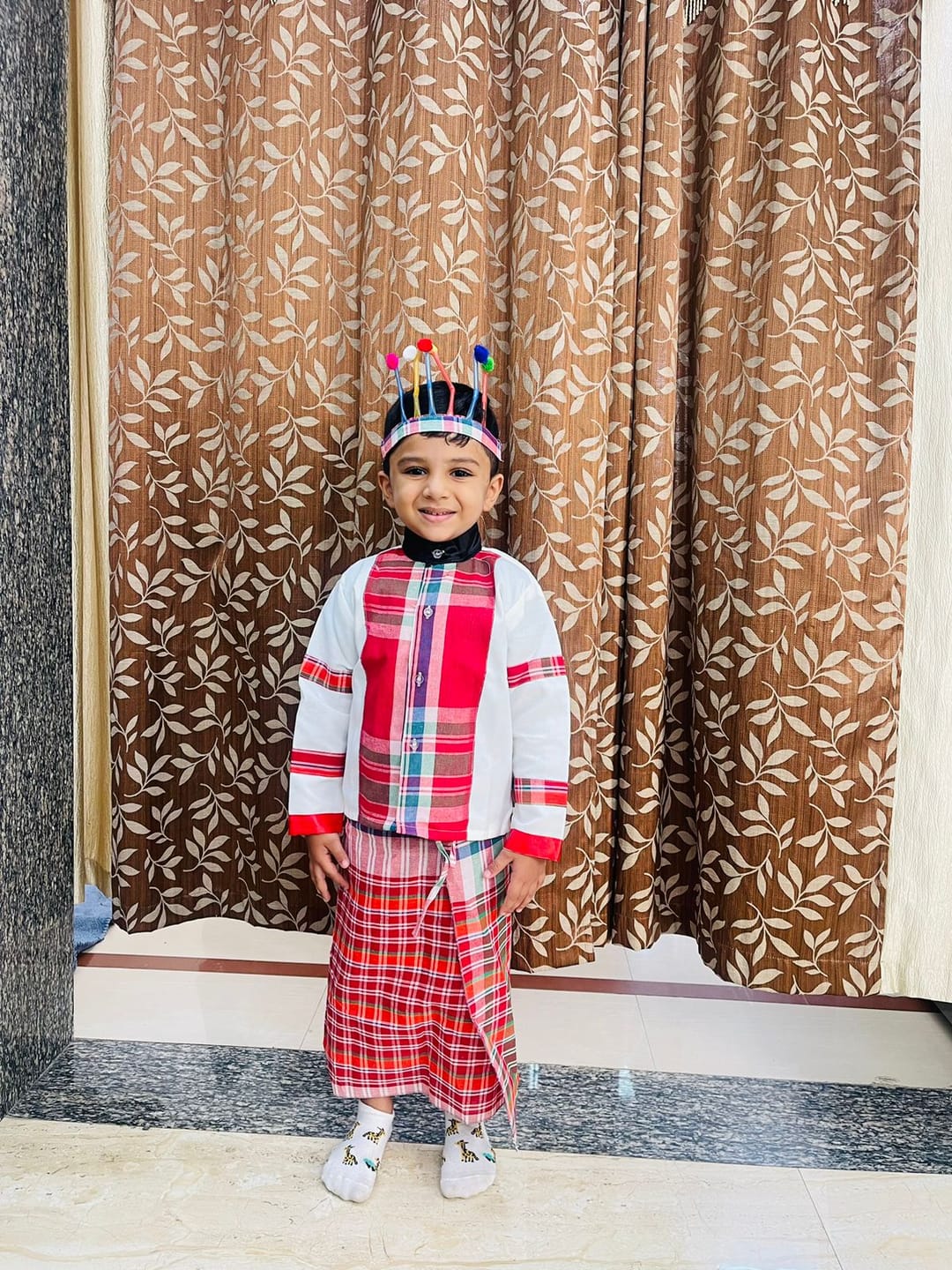 Customer photo review of FancyDressWale Mizoram state costume for kids, Regional state Fancy dress for kids