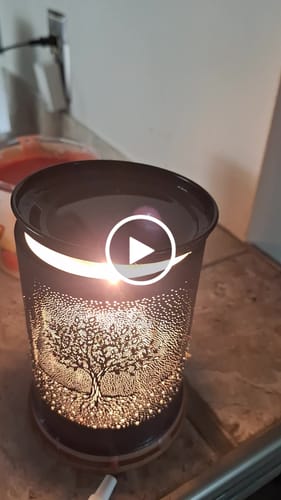 Customer video review of Cozy Fall Nights Clamshell Wax Tart Melts- Super Strong