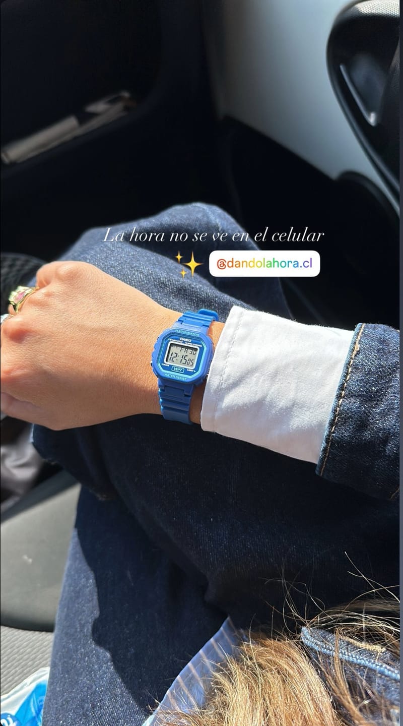 Customer photo review of Reloj Casio Vintage LA-20WH-2ADF Azul
