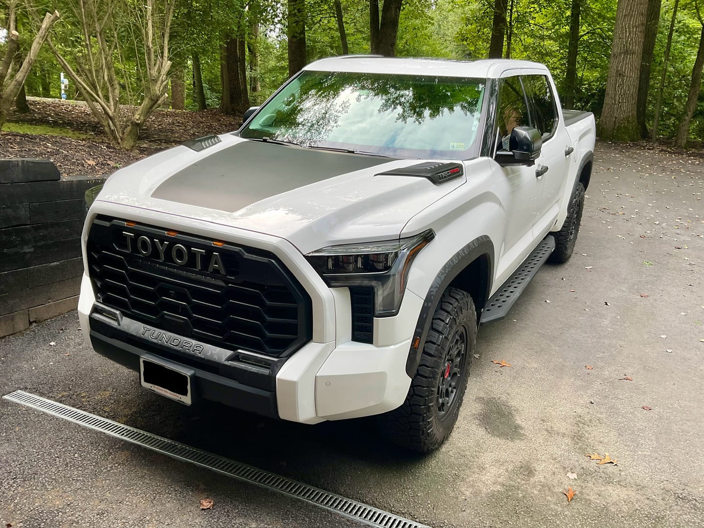 Customer photo review of Hood Graphic | fits Toyota Tundra (2022-2024)