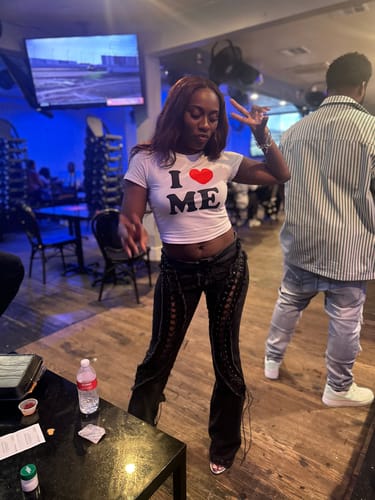 Customer photo review of LOW RISERS (BLACK DENIM)