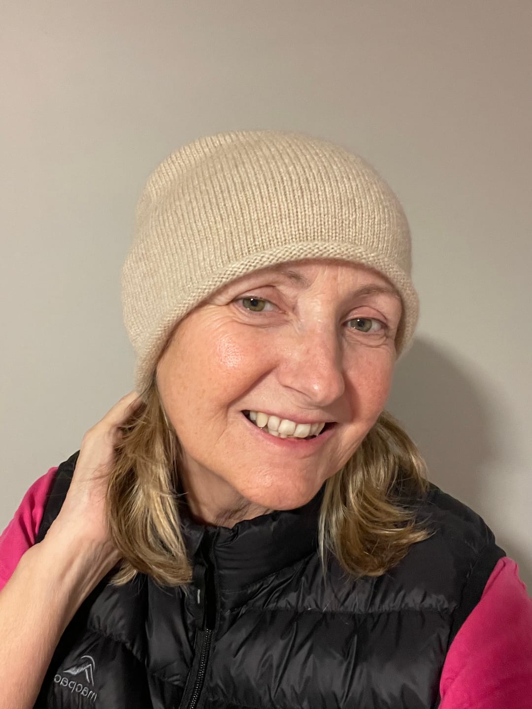 Customer photo review of Cashmere Roll-Edge Beanie - Cream