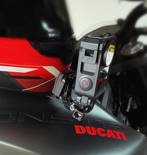 Customer photo review of Shoei RF-1400/NXR2/Z-8 Camera Mount