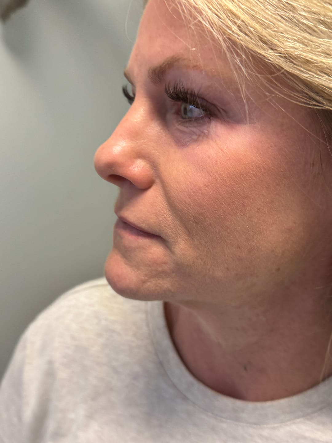Customer photo review of Favor-5D Wispy Premade Fans