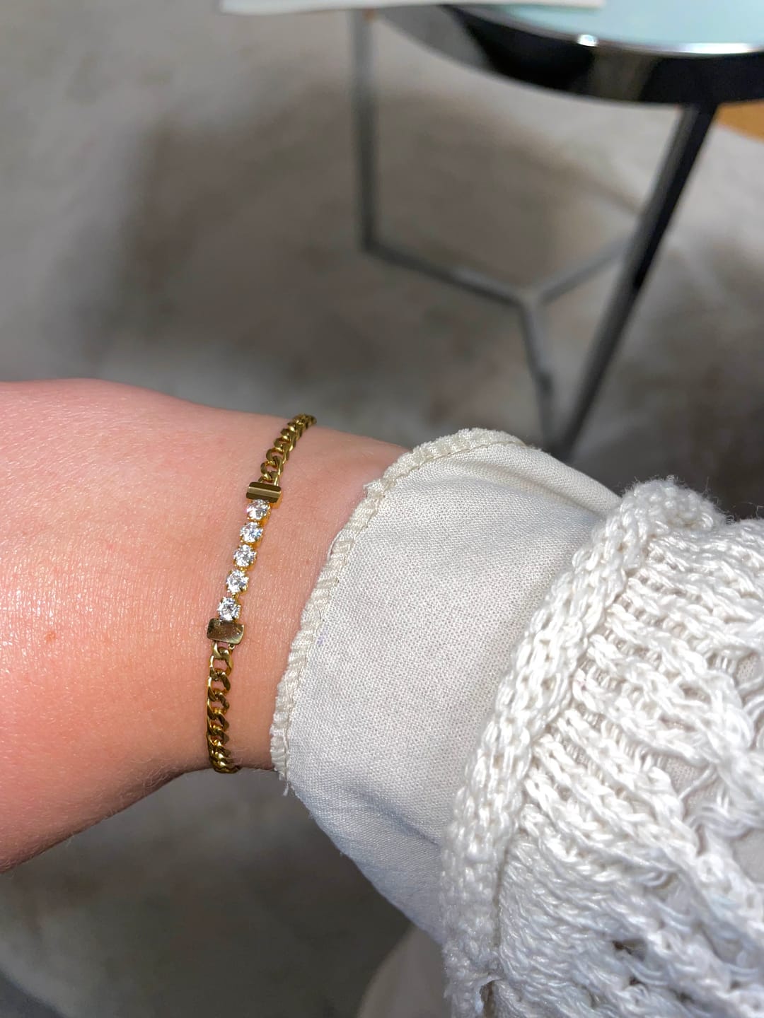 Customer photo review of 5 Stone Armband | 18K vergoldet