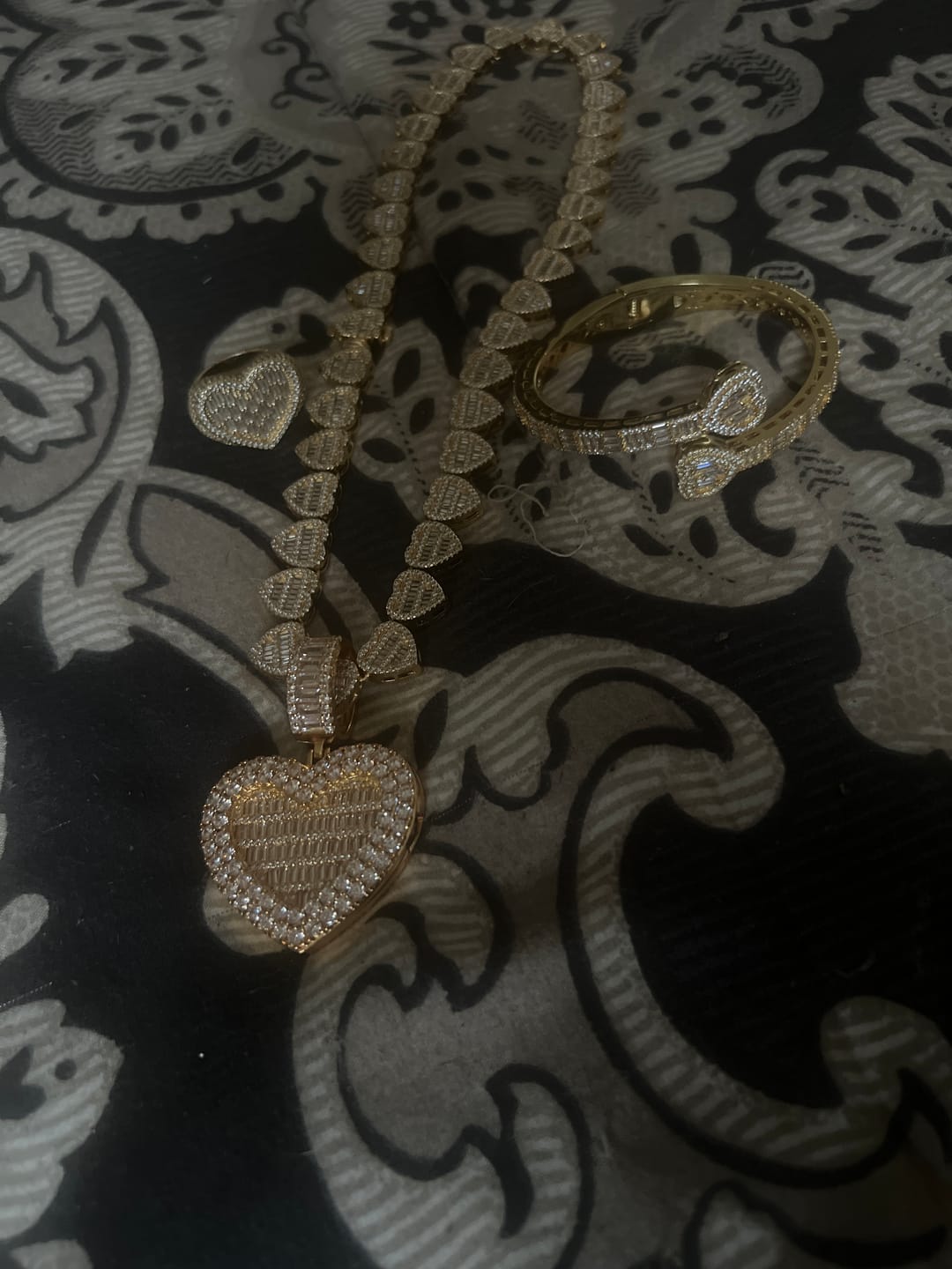 Customer photo review of GOLD MILLIONAIRE NECKLACE SET