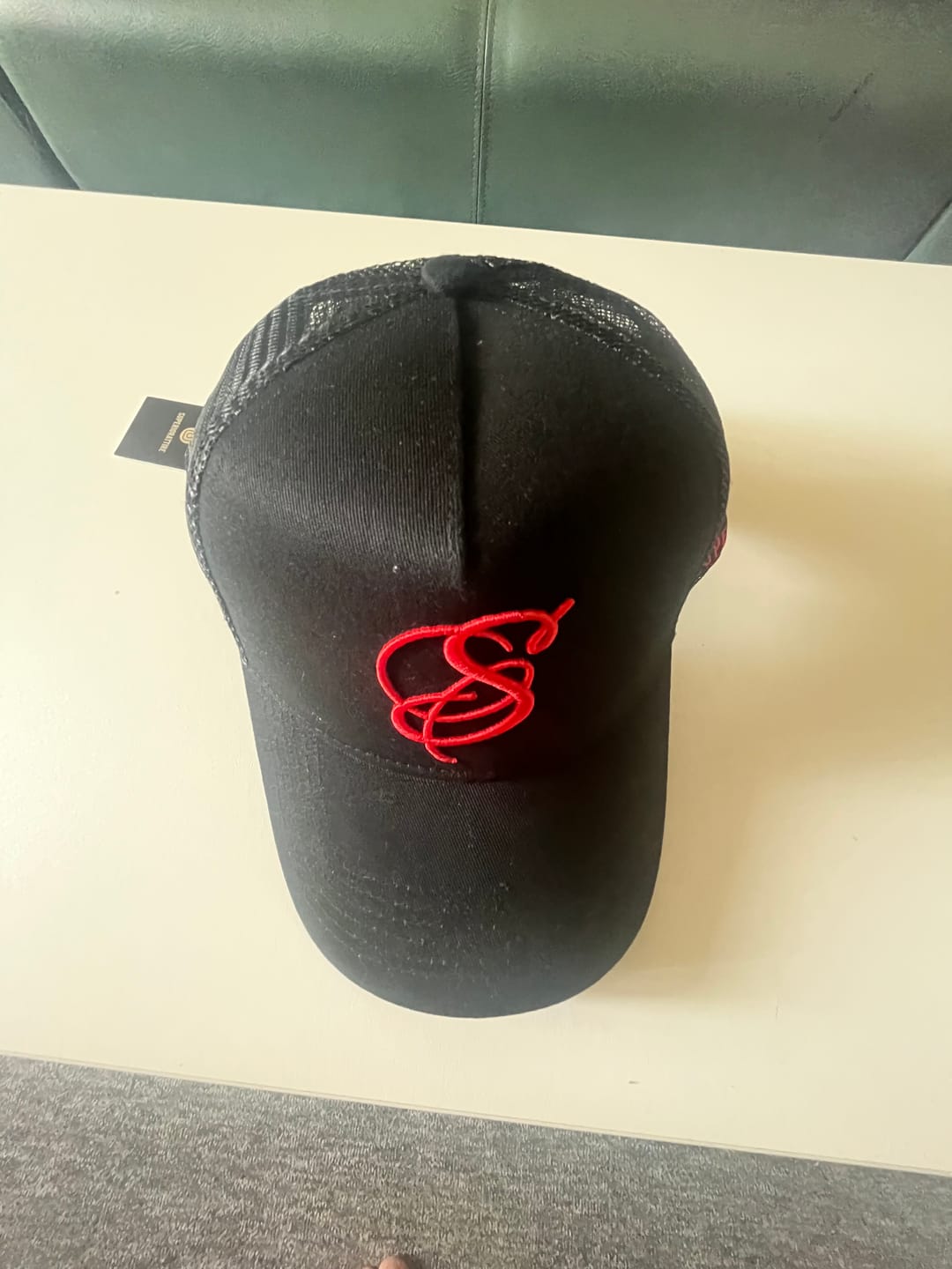 Customer photo review of S Trucker Cap - Black & Red