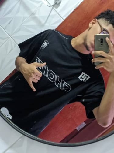 Customer photo review of Vencae™ TEE - CHOIZE