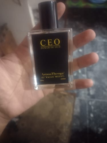 Customer photo review of CEO Natural Perfume - Made With Oud - The Irresistible Fragrance!!