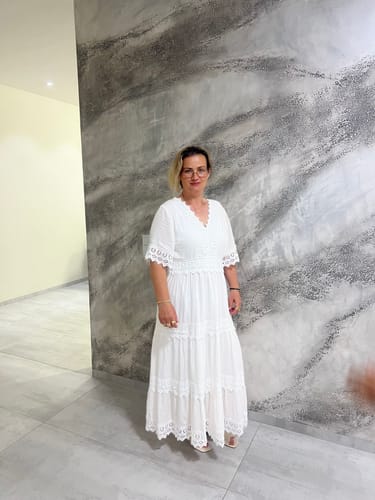 Customer photo review of Elegantes langes Kleid mit V-Ausschnitt