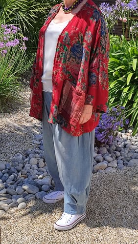 Customer photo review of Plus Size Women Summer Retro Flower Loose Cotton Shirt