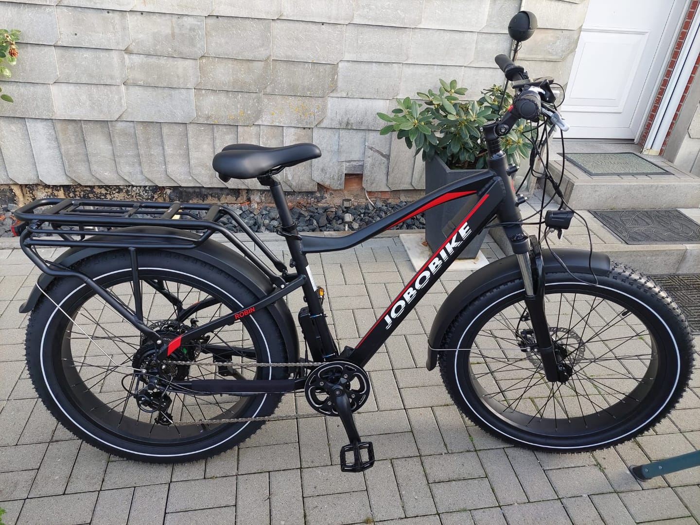 Customer photo review of JOBOBIKE Robin