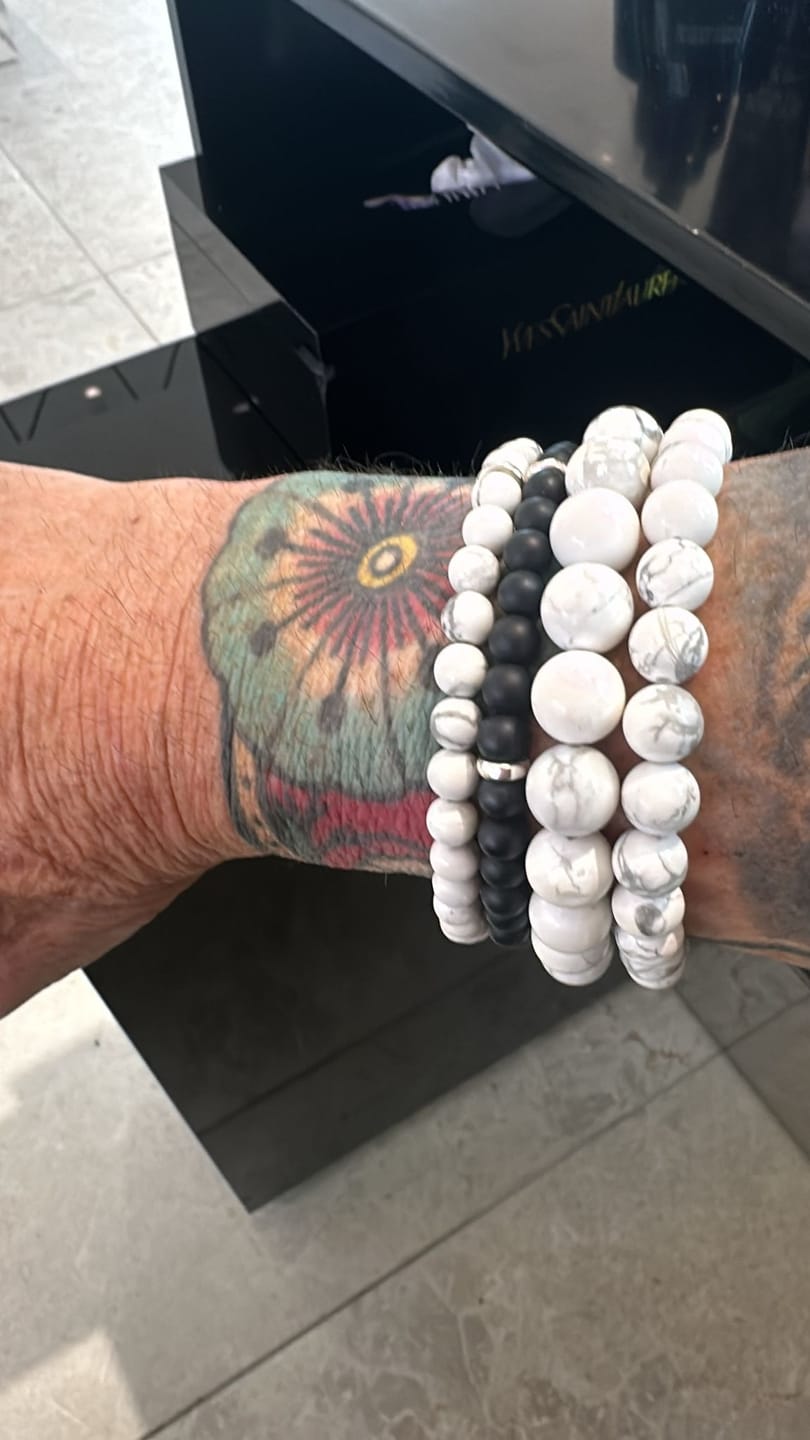 Customer photo review of Howlite Bracelet