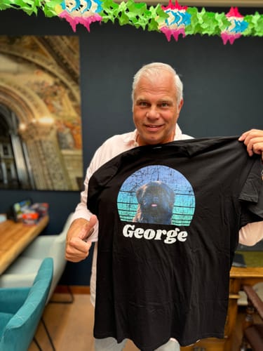 Customer photo review of Vintage - Gepersonaliseerde T-Shirt