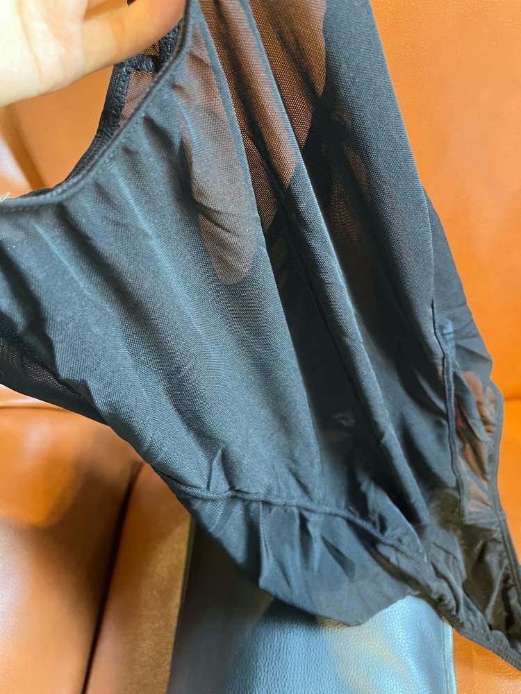 Customer photo review of Men's Sexy Mesh Wrestling Singlet Bodysuit