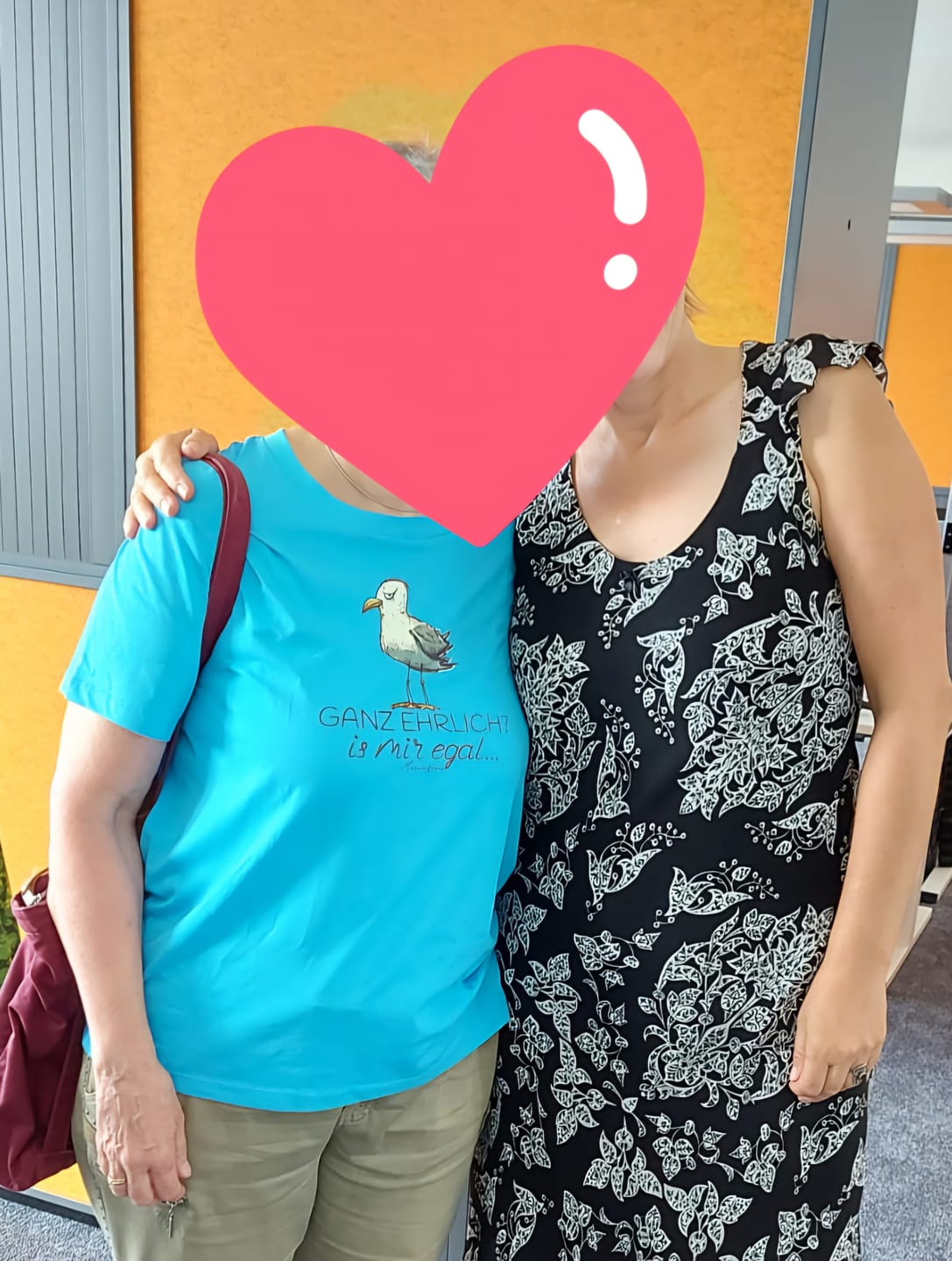 Customer photo review of Ganz ehrlich? ist mir egal...  · Damen Premium Bio T-Shirt 2.0