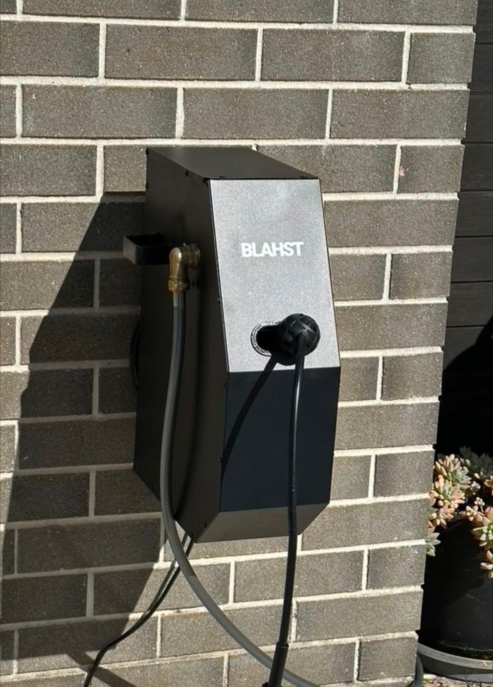 Customer photo review of R18 Wall-Mounted Pressure Washer