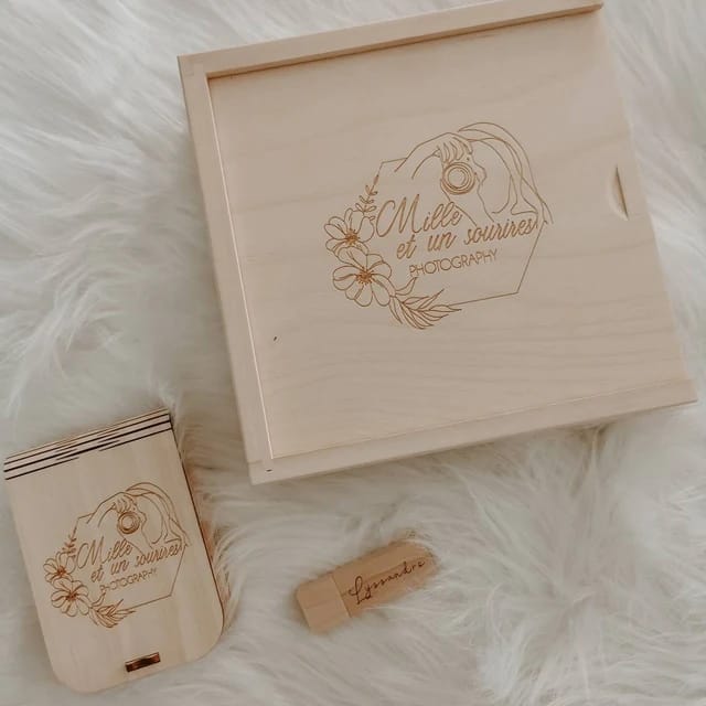 Customer photo review of 4 x 6 sliding lid photo box + compartment