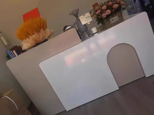 Customer photo review of Reception Counter Desk Modern Front Desk for Beauty Salon