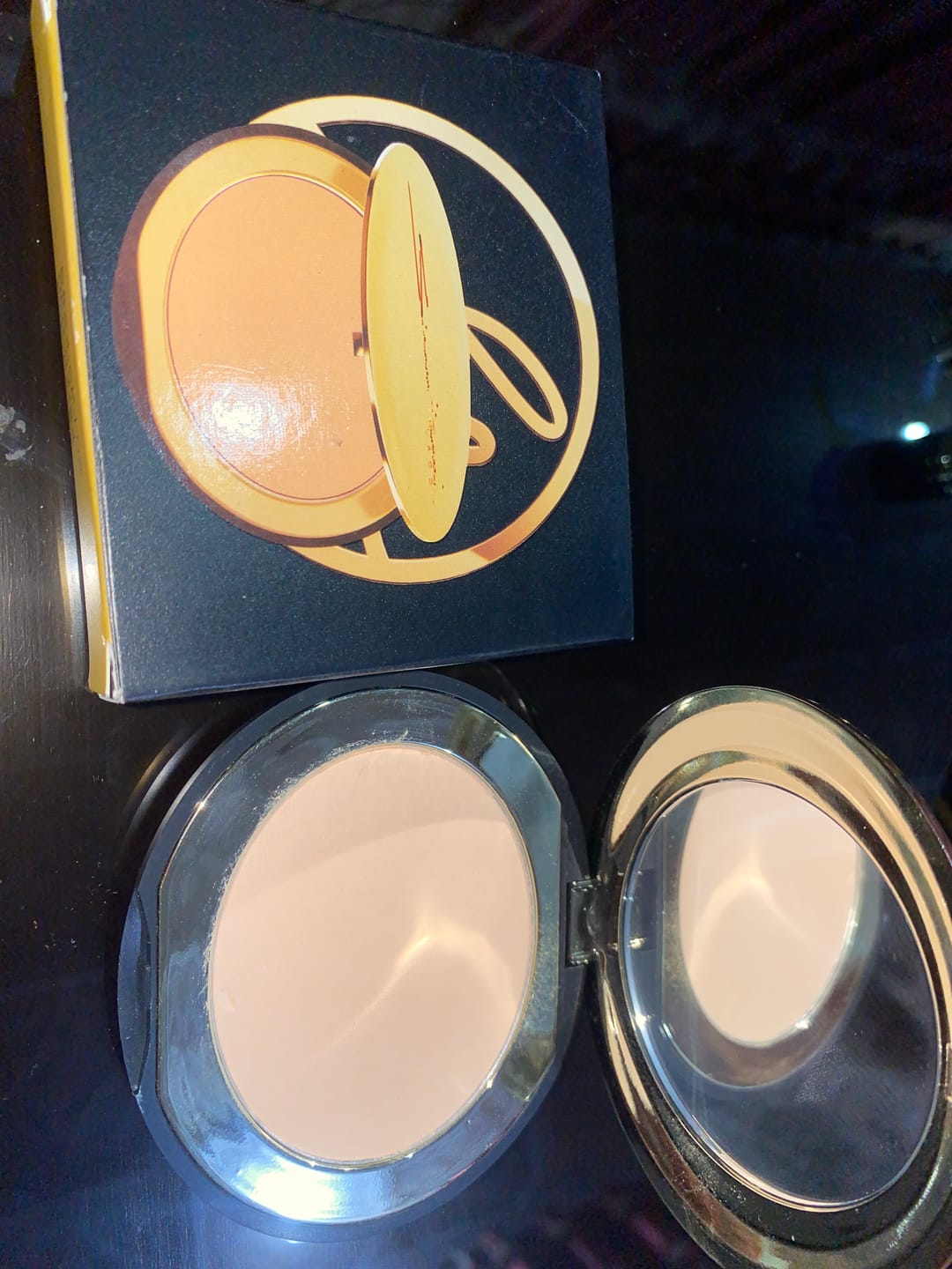 Customer photo review of SH FLAWLESS BLEND PRESSED POWDER