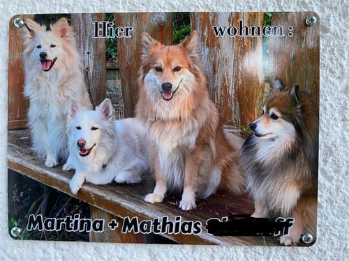 Customer photo review of Hunde-Türschild personalisiert mit Foto & Text (UV- und wetterfest)