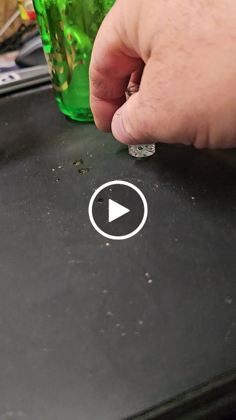 Customer video review of HONEY HIVE CARB CAP