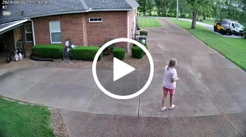 Customer video review of LITLAMP™ Smart Wireless Solar Surveillance Camera