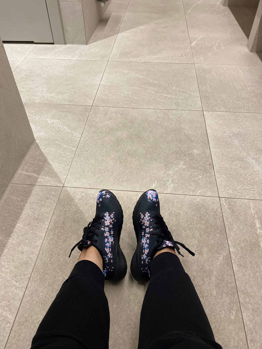 Customer photo review of Sneakers Hana