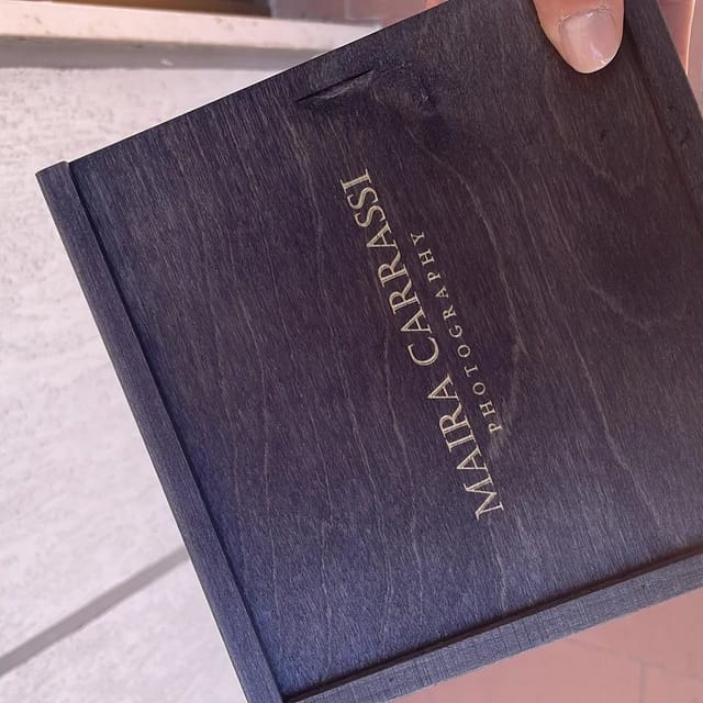Customer photo review of 4 x 6 sliding lid photo box + compartment