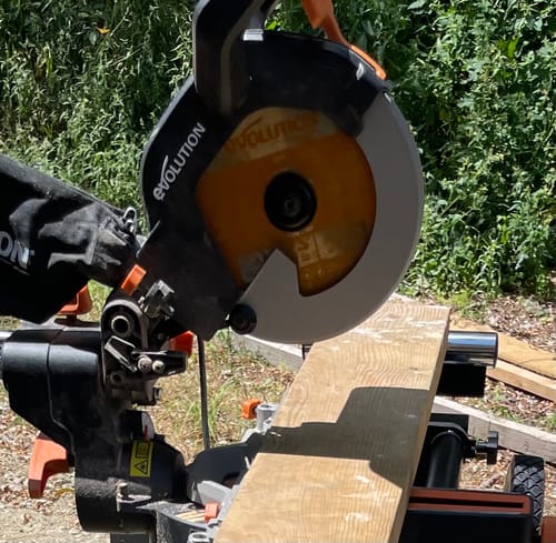 Customer photo review of Lame multi-matériaux TCT 210mm 24 dents alésage 25,4mm Evolution pour Scie à onglet et Scie sur table