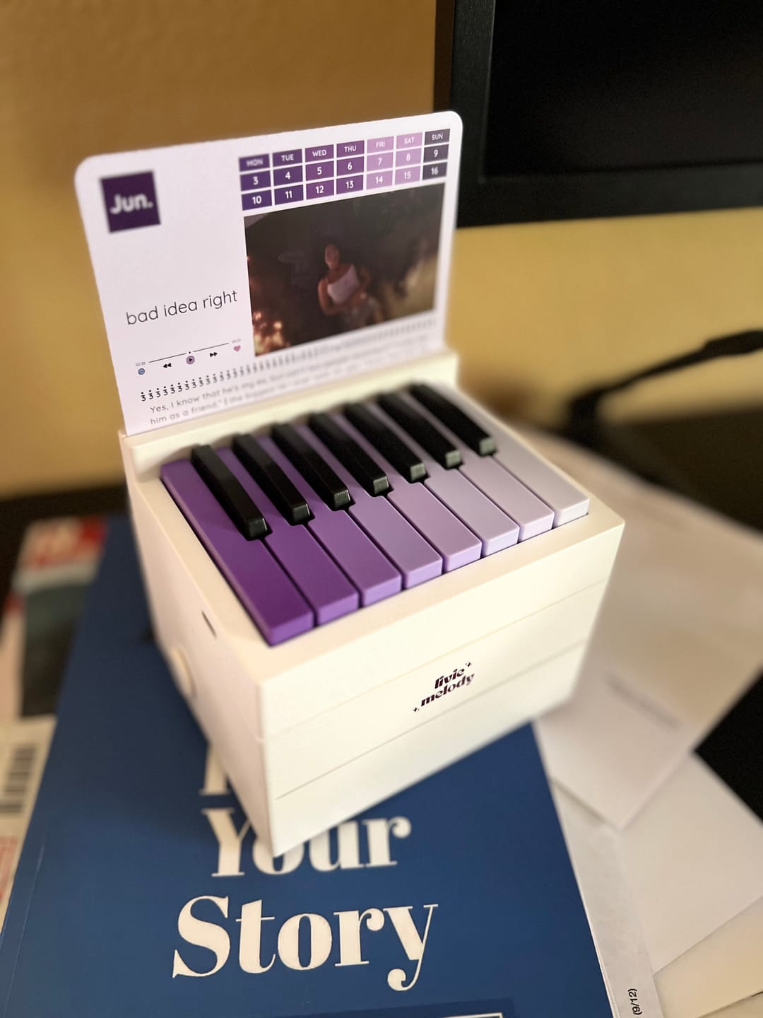 Customer photo review of [Pre-Order] LivieMelody Piano Calendar 2024