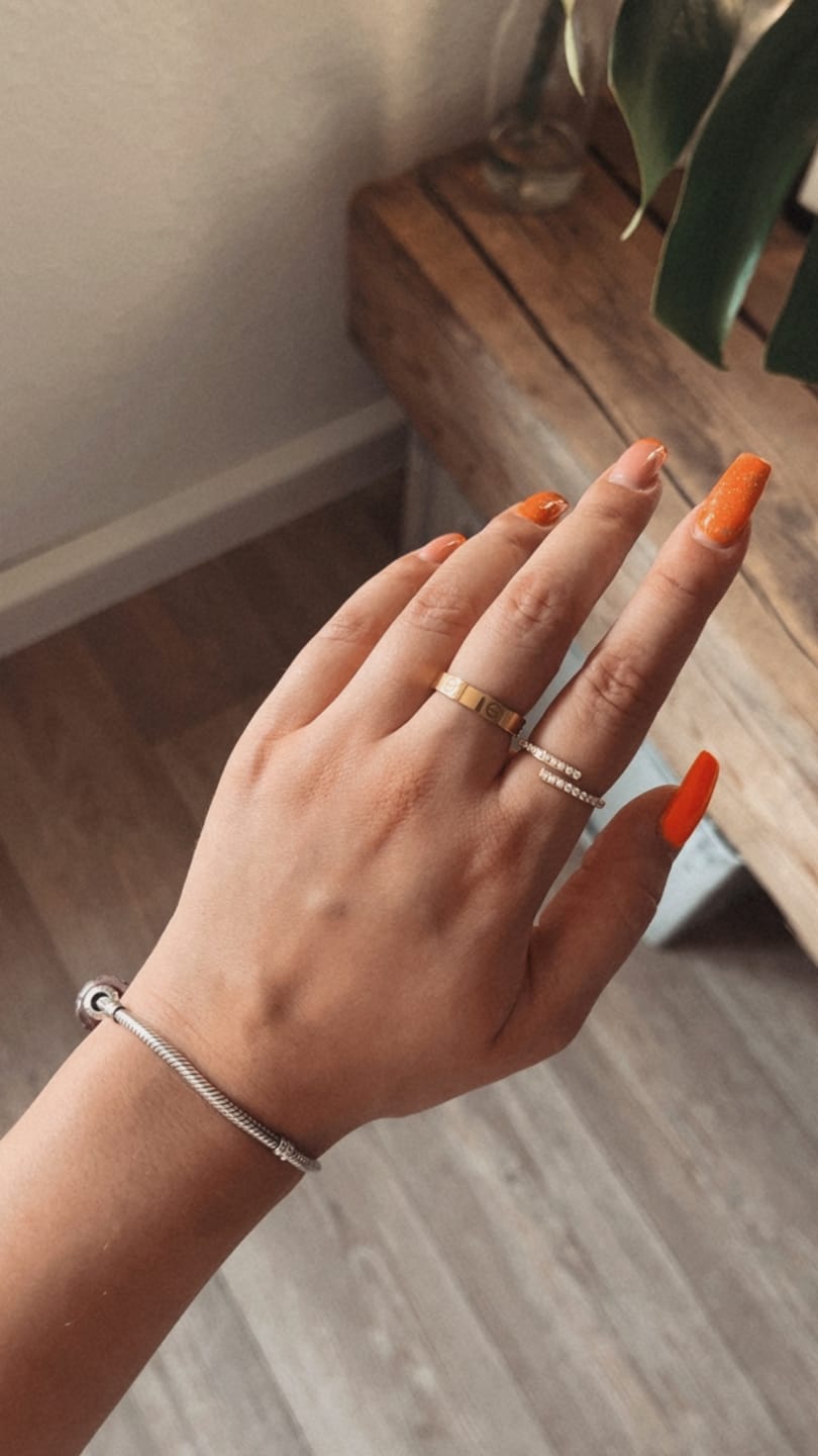 Customer photo review of Mayla Ring | 18K vergoldet