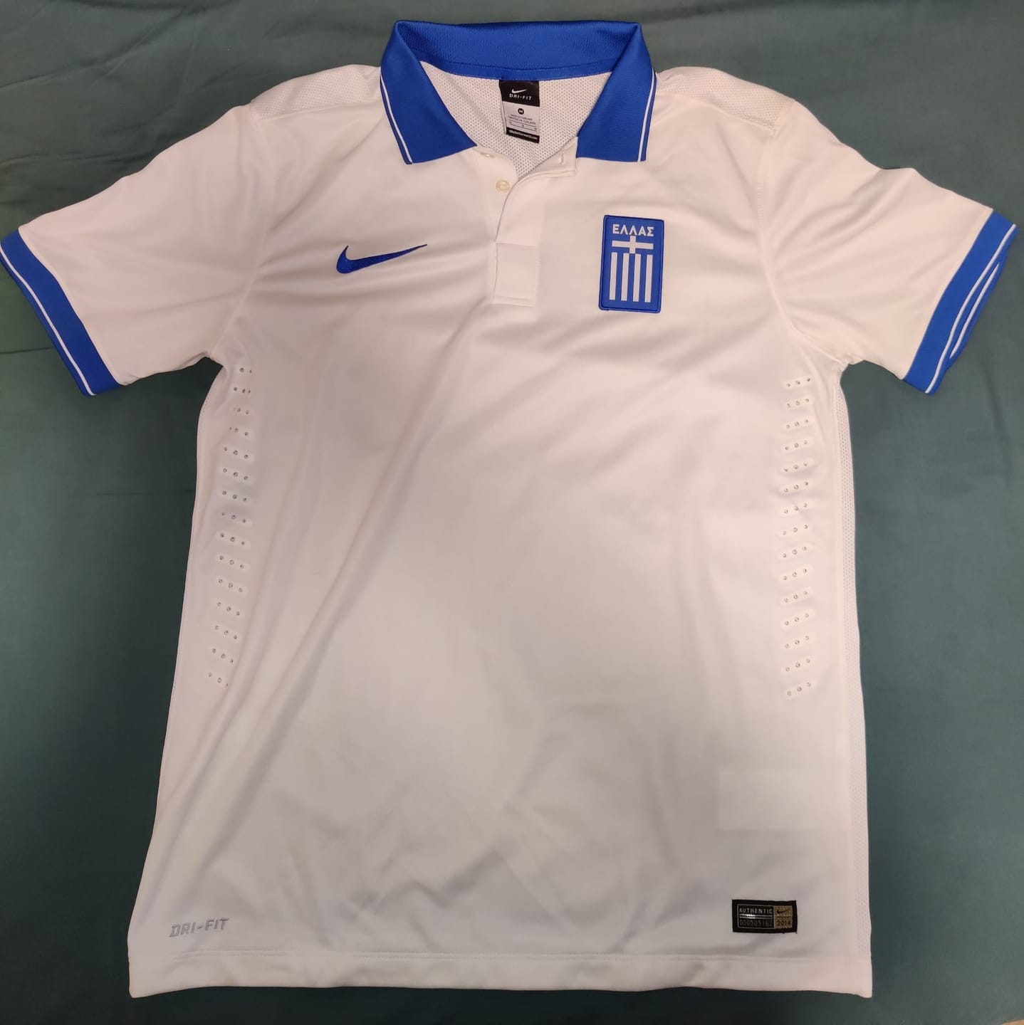Customer photo review of RETRO Mystery Shirt