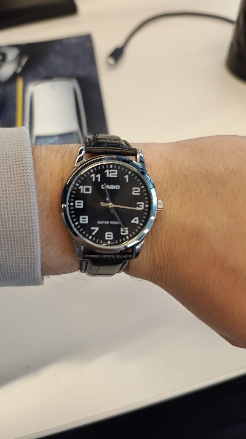 Customer photo review of Reloj Casio Análogo MTP-V001L-1BUDF Negro Correa de Cuero